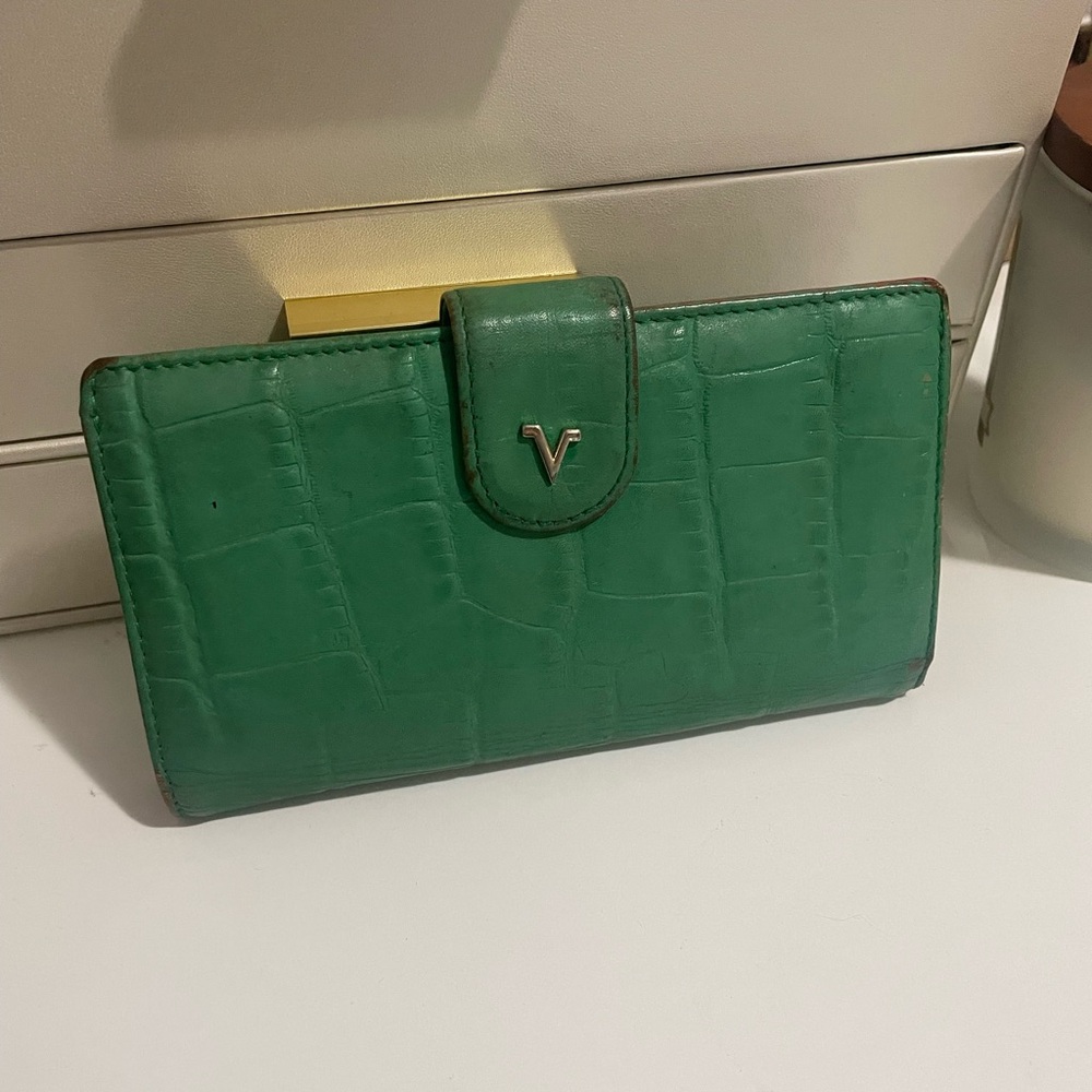 Valentino Rudy Croc Embossed long Bifold wallet UC